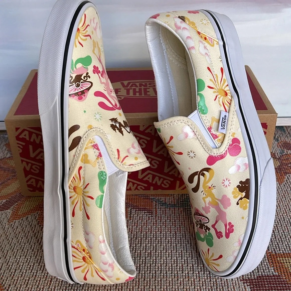 Vans Cream and Pink Patterned Slip-On Sneakers - Picture 11 of 16